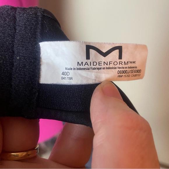 Maidenform black strapless bra Sz40D
Pre owned: excellent condition - Picture 4 of 4